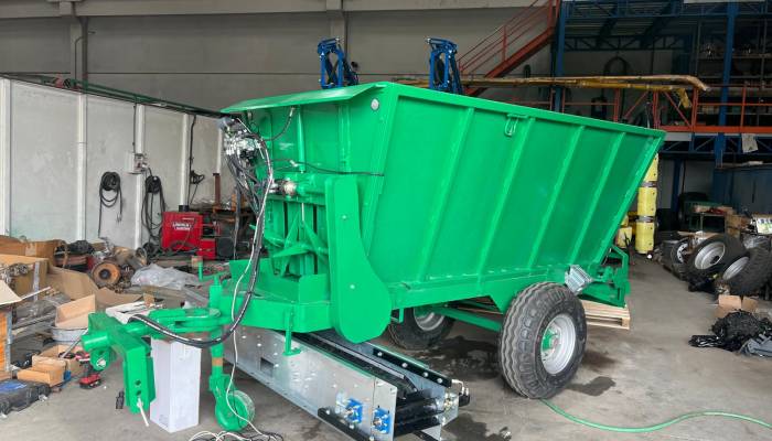 Esparcidor Galaxy 4T (para viña y árboles)