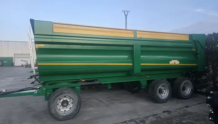 Remolque Rubí 290 Remolques Hermanos García en alquiler